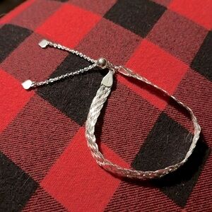 NWOT 💖 1/4” WIDE FLAT ADJUSTABLE STAMPED .925 SILVER BRAIDED BRACELET Fits 6-9”